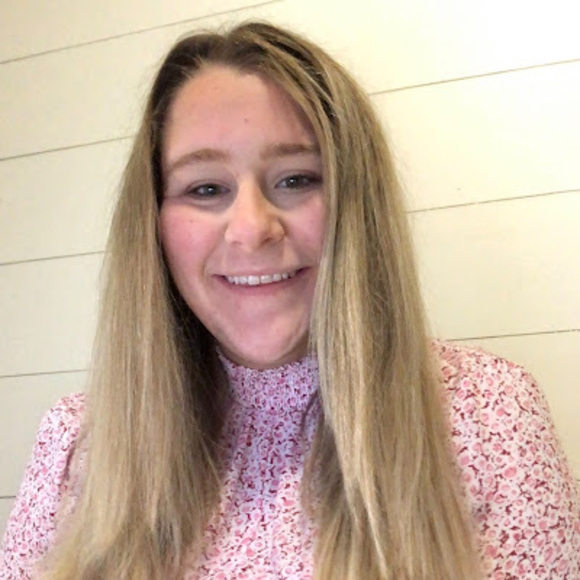 Meet your Posher, Alexis - Picture 1 of 1